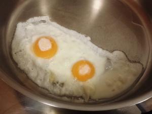 Abbildung 6: Spiegelei aus aufgetautem Ei